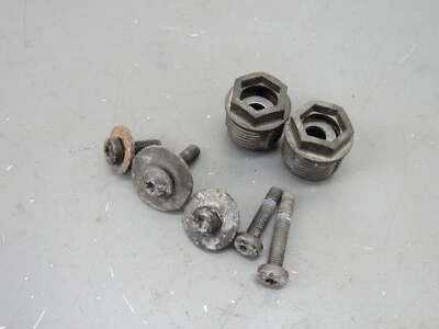 Pernos de montaje de faros Audi S3 herrajes A3 2015-2020 OEM Foto 1 de 4