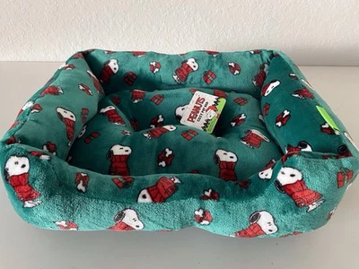 Peanuts Snoopy Pequeño Perro Gato Mascota Acogedora Cama Abrazo Navidad Vacaciones Verde NUEVO Foto 1 de 4