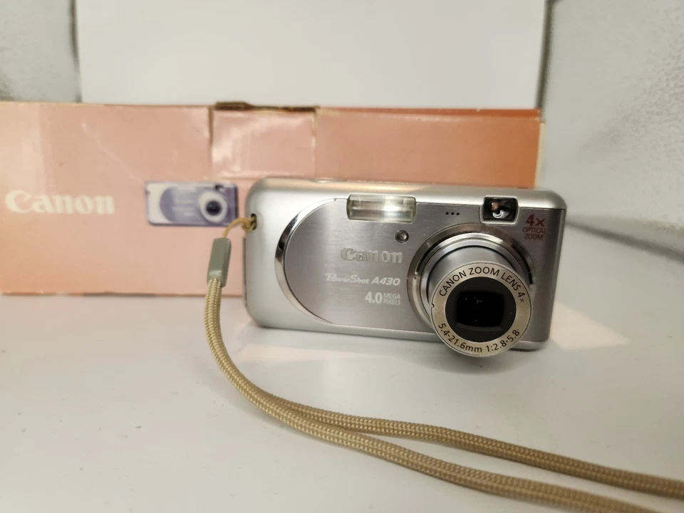 Canon PowerShot A430 / Kompakte Digitalkamera / Funktioniert - Bild 1 von 4