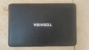 BROKEN SCREEN Toshiba Satellite C855D-S5307 Laptop AMD E-300 For Parts **READ** - Afbeelding 1 van 13