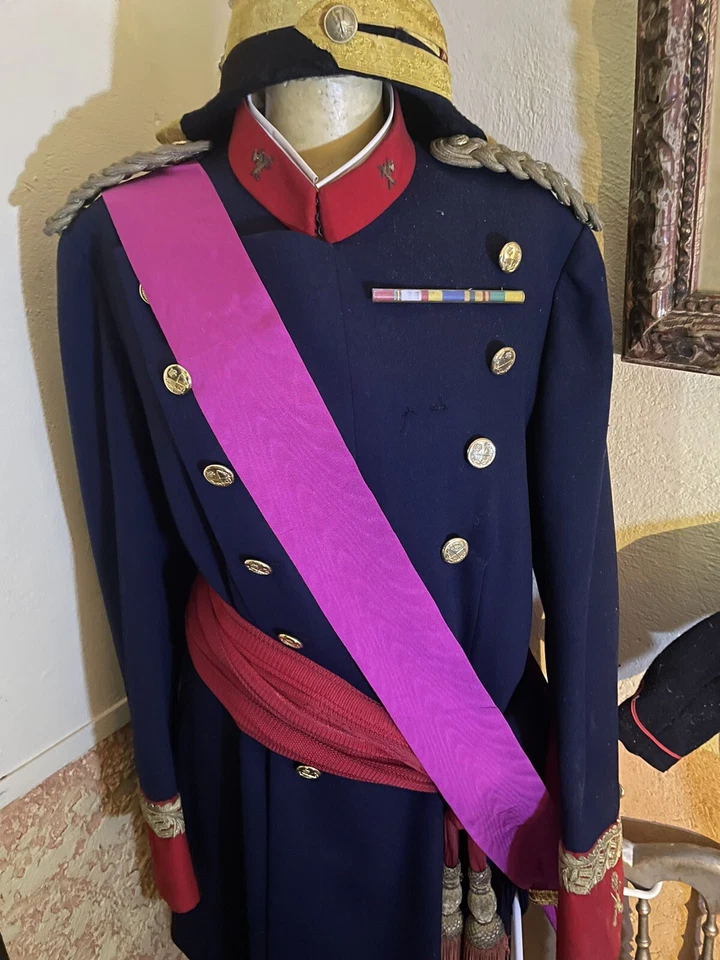 Hermoso Uniforme De General Guardia Civil De Gran Gala Completo - Imagen 1 de 4