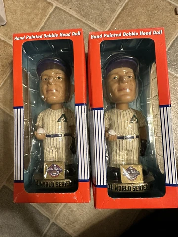 CURT SCHILLING Arizona Diamondbacks Bobblehead 2001 WORLD SERIES MVP Gold Base Cover