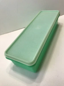 Vintage Tupperware #892 Jadeite Green Vegetable Celery Keeper Container w/Lid - Picture 1 of 8
