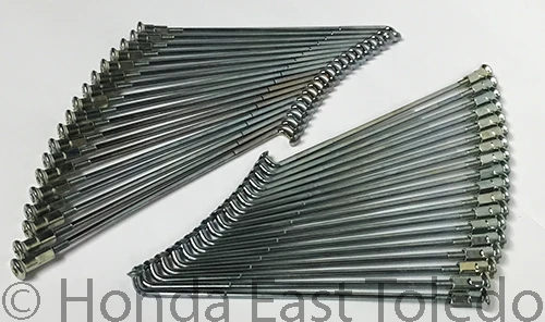 Juego de radios traseros originales Honda XR80R 90-03 97284-42091-K0 97766-42090-K0 Foto 1 de 1