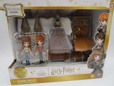 Wizarding World Of Harry Potter Magical Minis 3 Broomsticks With Hermione & Ron Cover