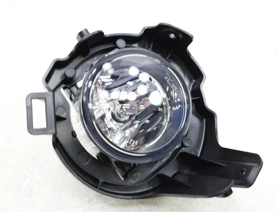 Faro antiniebla lateral pasajero OEM 26150ZQ00A nuevo para Nissan Armada 2008-2015 Foto 1 de 4