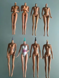 "MATTEL" Lotto N 5 "Barbie" 8 corpi per pezzi di ricambio e lavori di restauro. - Imagen 1 de 23