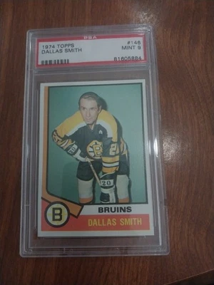 1974 TOPPS HOCKEY #146 DALLAS SMITH PSA 9 MINT BOSTON BRUINS - Image 1 of 2