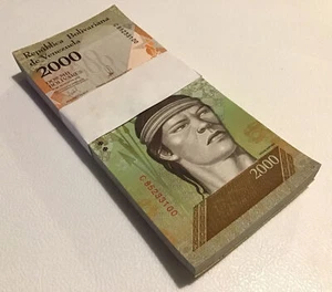 Venezuela Banknotenpaket. 100 x 2000 Bolivar. Datiert 2016. UNC Banknoten.  - Bild 1 von 5
