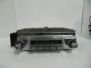 Delco Model 981968 Buick Car Radio - Picture 1 of 6