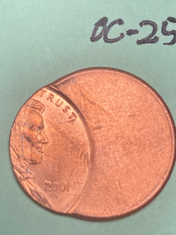 2001 LINCOLN MEMORIAL CENT, off center strike , uncirculated condition, #OC-25 Cover