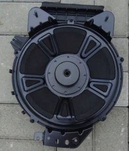 genuine volvo xc90 R design SUBWOOFER high performance 2016-22 31350433 - Bild 1 von 2