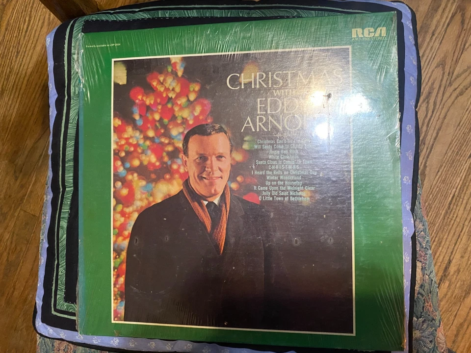 CHRISTMAS WITH EDDY ARNOLD   SEALED ALBUM !!! - Image 1 of 1