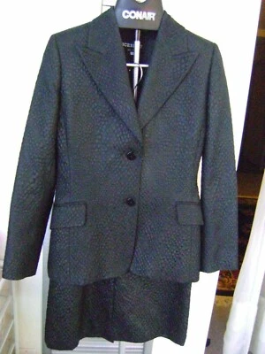 Retro Iceberg Black Textured Skirt Suit - Size S ... 'RARE' — 第 1/4 张图片