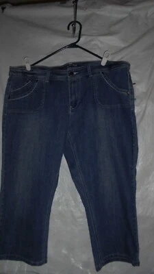 RELATIVITY . BLUE DENIM,CAPRIS, SIZE 16. WAIST 40" NWT, DISPLAY MODEL - Image 1 of 4
