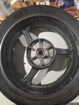 Llanta trasera neumático disco rotor OEM Honda CBR1000RR 2004 2005 2006 2007 Foto 1 de 4