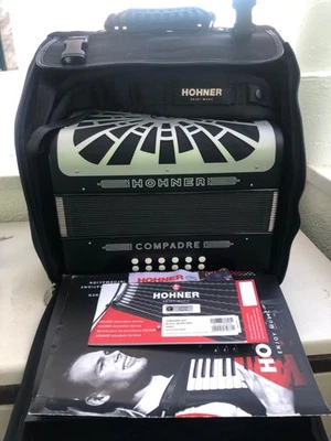 Accordion Hohner Compadre GCF + bag - excelent condition - Image 1 of 4
