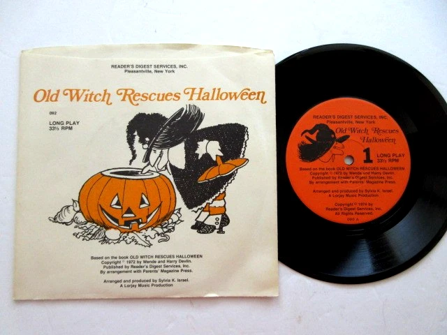 VINTAGE HALLOWEEN - Wende & Harry Devlin Old Witch Rescues -  NM 45 RPM RECORD - Imagem 1 de 4