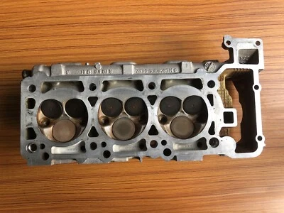 Left Cylinder Head 2004 Mercedes-Benz E320 R1120161201 Standard Foto 1 de 4
