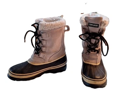 Botas de inverno femininas Ozark Trail bege impermeáveis, camurça sintética e borracha tamanho 9 - Imagem 1 de 4