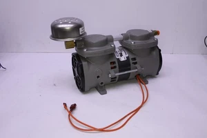 Bomba de vacío de diafragma de gas sin aceite Thomas 2107VA20 115VAC - Imagen 1 de 12