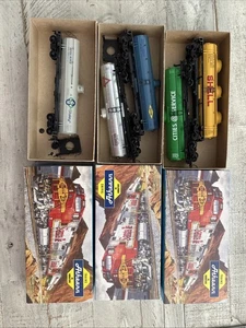 Coches cisterna de tren modelo a escala HO de colección de Athearn (lote de 5) - Imagen 1 de 5