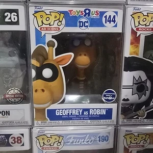 DC - Geoffery as Robin (toys R us 2021) #144 - Picture 1 of 1