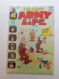 Harvey Comics SAD SACK'S ARMY LIFE Parade #26 En muy buen estado+ 1ª impresión - Imagen 1 de 2