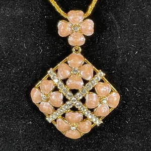 Collana Ciondolo Nolan Miller Vintage Quadrato Smalto Cristalli Tono Oro Fiori - Foto 1 di 12