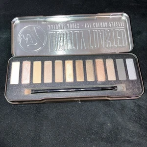 Mighty Mattes Lidschatten - 12 matte Nude Farben - makellos & natürlich - Bild 1 von 3
