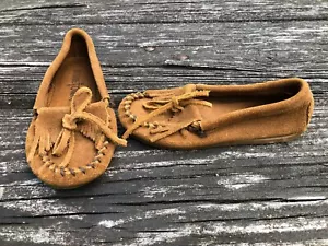 Minnetonka Girls Suede Leather Fringe Moccasins Loafers Size 11 - Picture 1 of 8