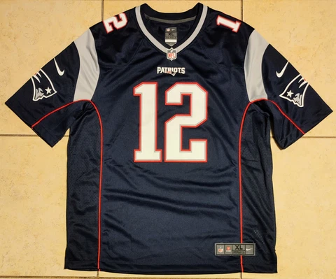Nike NFL New England Patriots Jersey Tom Brady #12 Size XL Cover