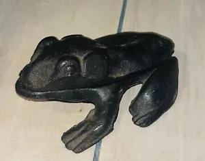 Vintage Cast Iron Frog Toad Trinket Box Key Keeper Hinged Lid Folk Art Americana - Picture 1 of 13
