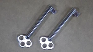 2 x replacement common wardrobe keys ,Nickel finish ,free post - Picture 1 of 3