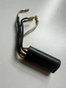 Bernina Motor Capacitor - Picture 1 of 3