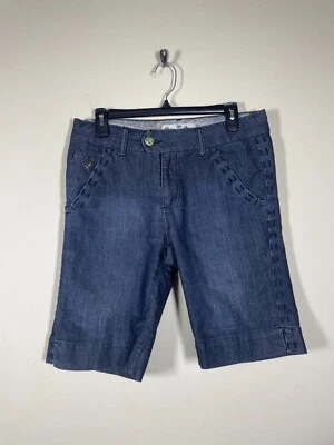 Bermuda jeans feminina One 5 One floral detalhes de botão 8 costeiras - Imagem 1 de 4