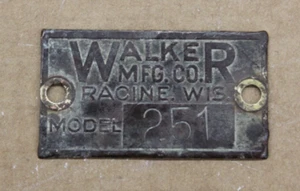 vintage WALKER MFG. CO. RACINE WIS. MODEL 251 jack, brass tag only - Bild 1 von 2