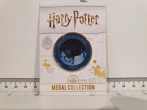 (lot 655) Harry Potter Wizarding World Medal - Magical Creatures ~ Aragog - Picture 1 of 2