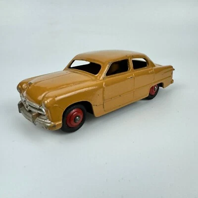 Dinky 170 Ford Fordor brown body red hubs - very good unboxed - image 1 of 4