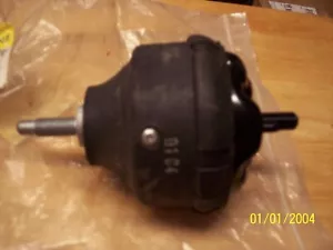 2002-09 CHEVY TRAILBLAZER EXT 4WD MOTOR MOUNT OEM PART #1506-2381 BRAND NEW - Picture 1 of 4