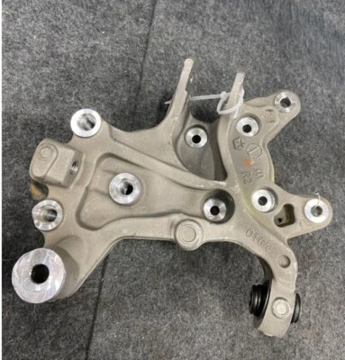 Nudillo trasero derecho Mopar genuino 68218016AC Chrysler Pacifica 2017-24 Foto 1 de 4