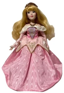 Muñeca de porcelana Disney Princesa Aurora 16 pulgadas con soporte - Imagen 1 de 10