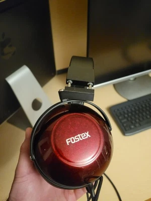 Used Fostex TH900 mk1 with case - Image 1 of 4