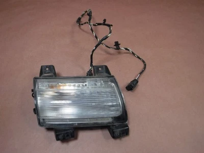 Лампа указателя парковки и поворота со стороны пассажира Jeep Wrangler JL 18-25 68307244AD - Изображение 1 из 4