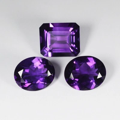13.50 ct  GLITTERING - LUSTROUS  PURPLE VIOLET NATURAL AMETHYST Octagon  Set BCL - Image 1 of 2