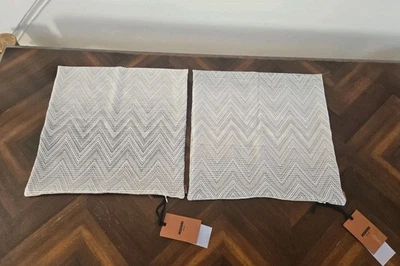 2 Nuevas Fundas de Almohada Missoni Lana Zig Zag Beige Gris Crema 15x15 pulgadas NWD Foto 1 de 4