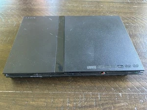 Consola Sony PlayStation 2 Slim PS2 solo negra probada funciona muy bien OEM SCPH-70012 - Imagen 1 de 4