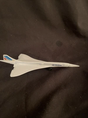 Matchbox Air France 1978 Concorde Aircraft Model SB 23 Diecast Airplane Toy - Image 1 of 4