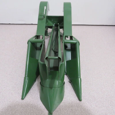 Carter John Deere Mounted Corn Picker made USA 1954 1/16 JD-54-CP-B - Image 1 of 4