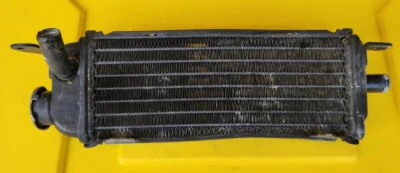 1986 - 1988 SUZUKI RM 250 H OEM ПРАВЫЙ БОКОВОЙ РАДИАТОР 17710-01B00 ЗАПОЛНЕНИЕ RM250 RM125 - Изображение 1 из 4